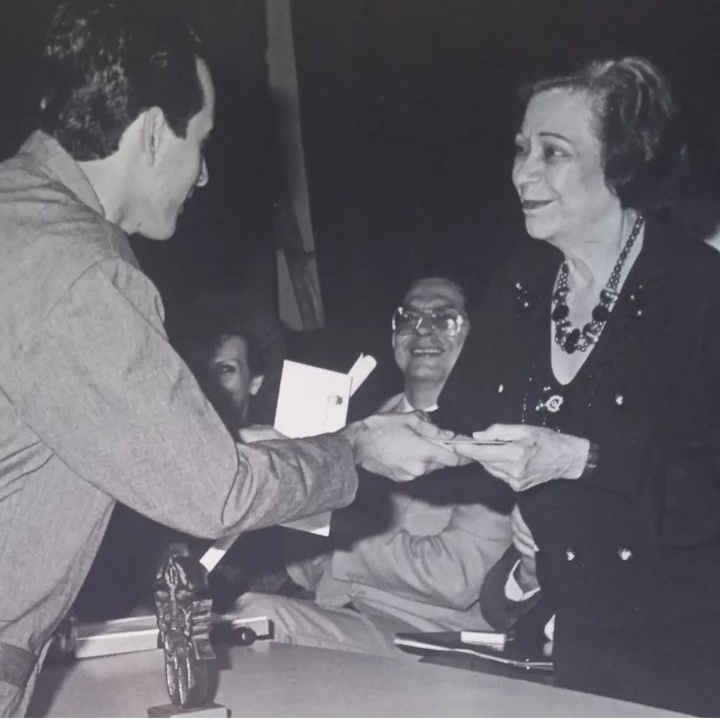 Con María Teresa Castillo. Premio Marco Antonio Ettedgui,  Fundación Rajatabla, 1990